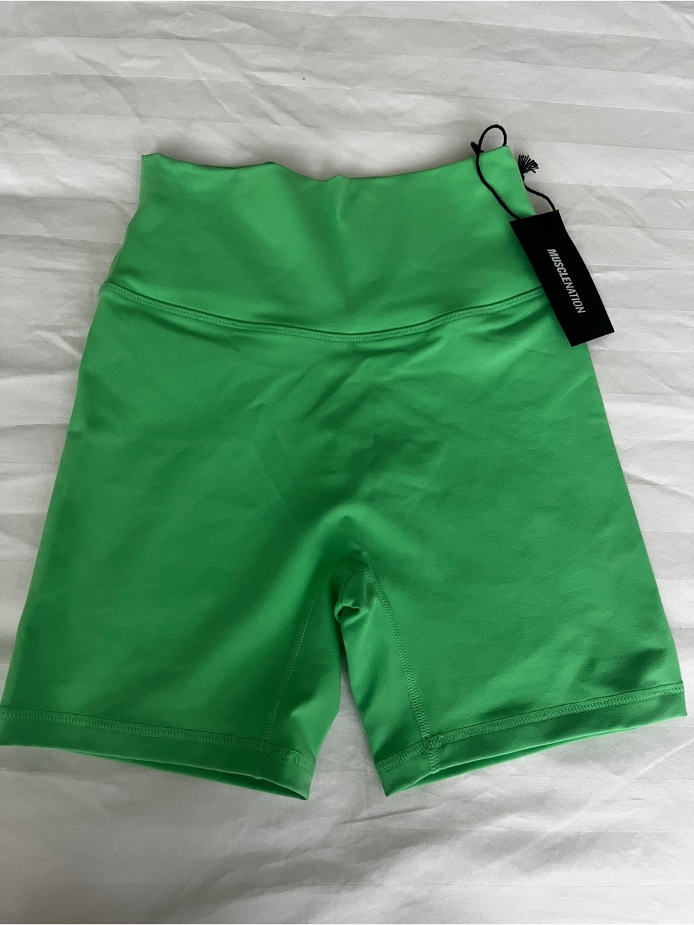 NWT Muscle nation evolve signature High-Waist Bike Shorts neon color size S